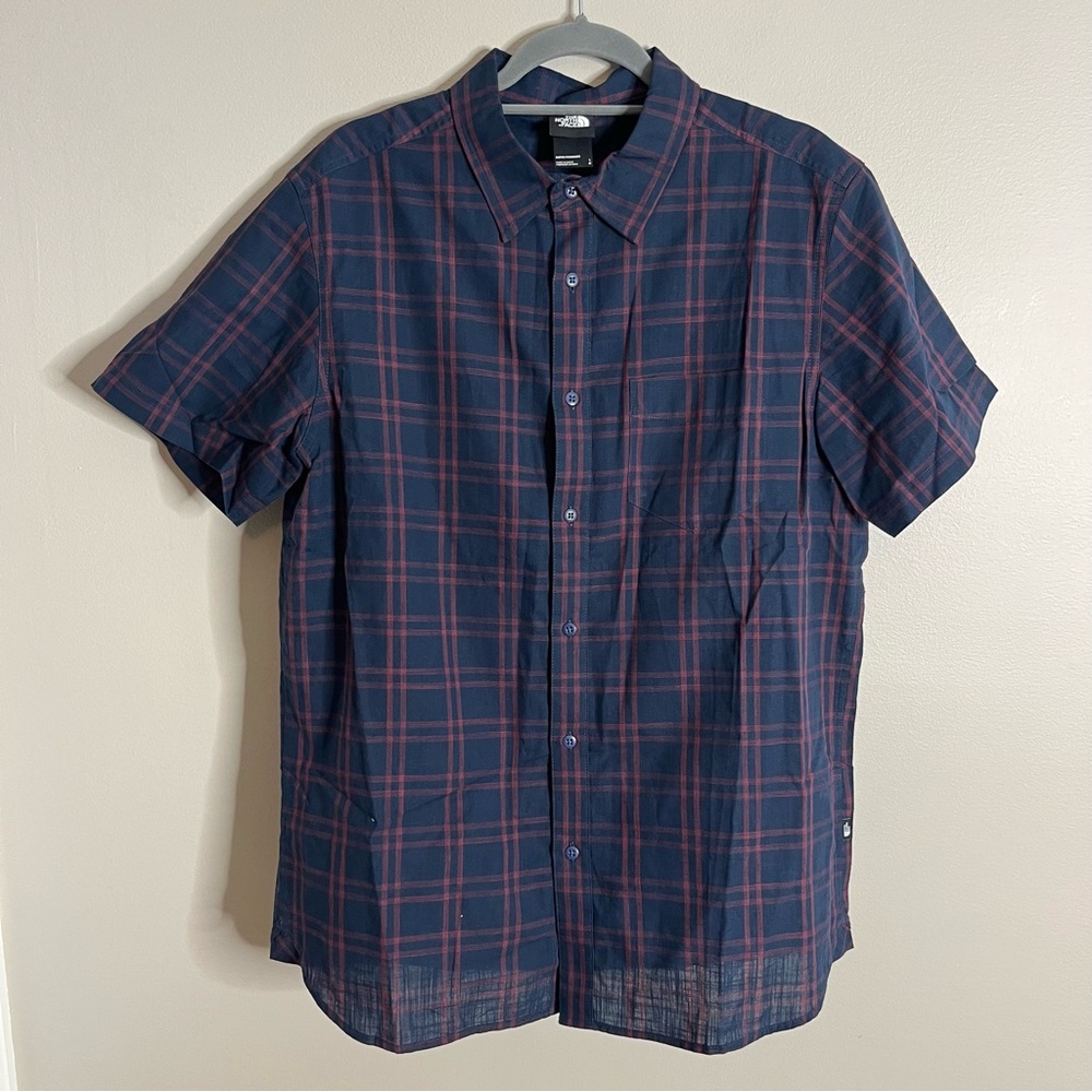 The North Face Size Large Blue Plaid Short Sleeve Shirt